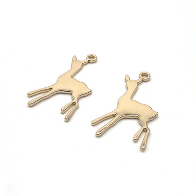 箱包五金开云体育·开云官方网站-开云体育（中国）
吊牌配件 女包开云体育·开云官方网站-开云体育（中国）
吊牌 浅金色光面鹿吊饰厂家定制